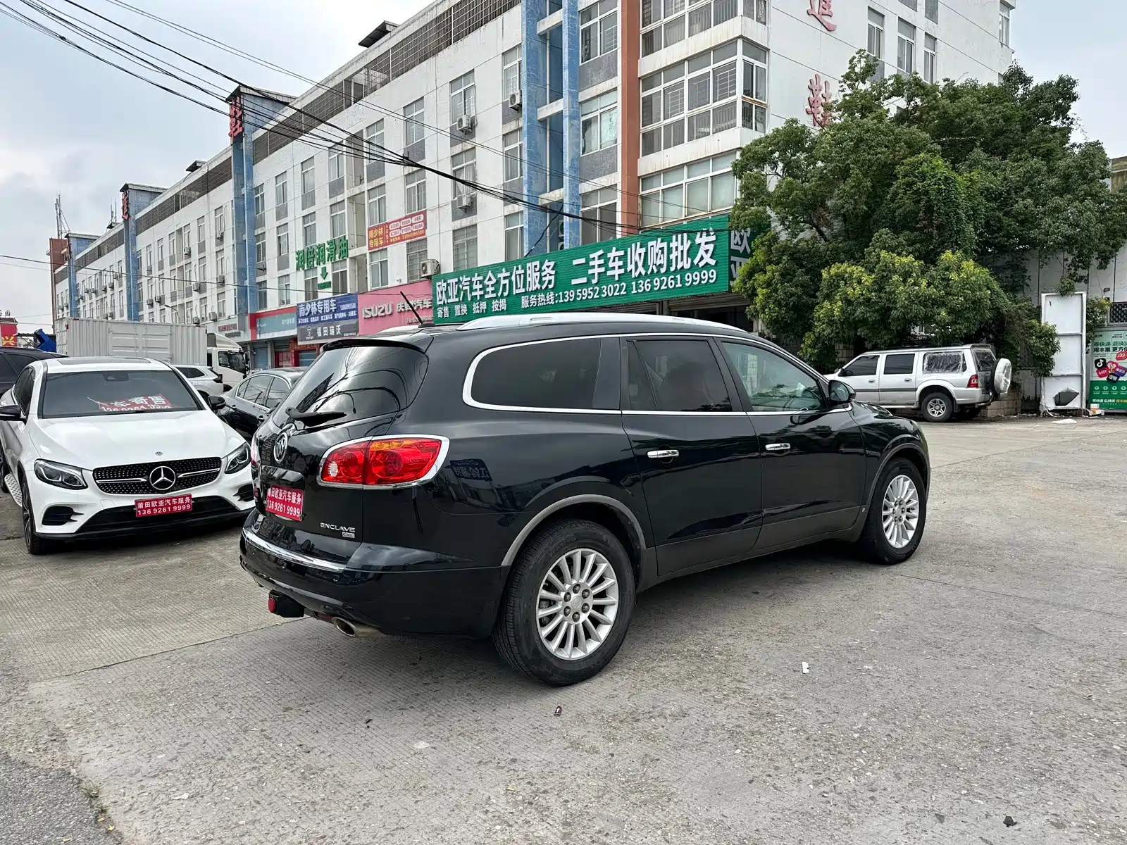 Фото 8 - Buick Enclave