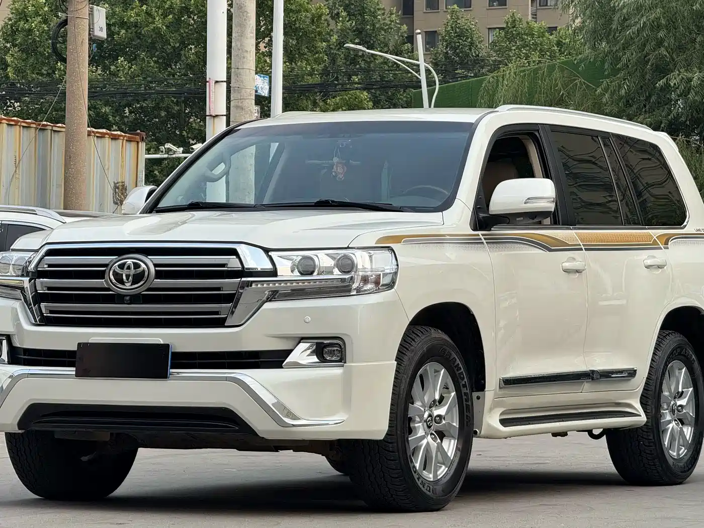 Toyota Land Cruiser (Import) 2019