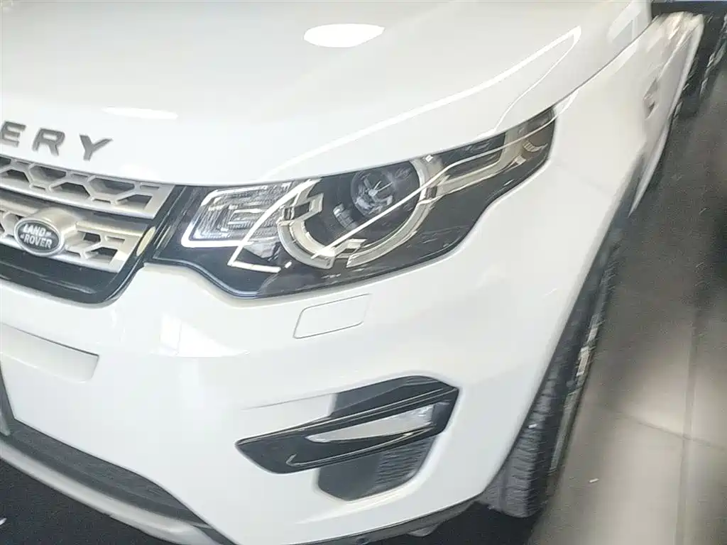 Land Rover Discovery Sport 2016 2.0T HSE фото 24
