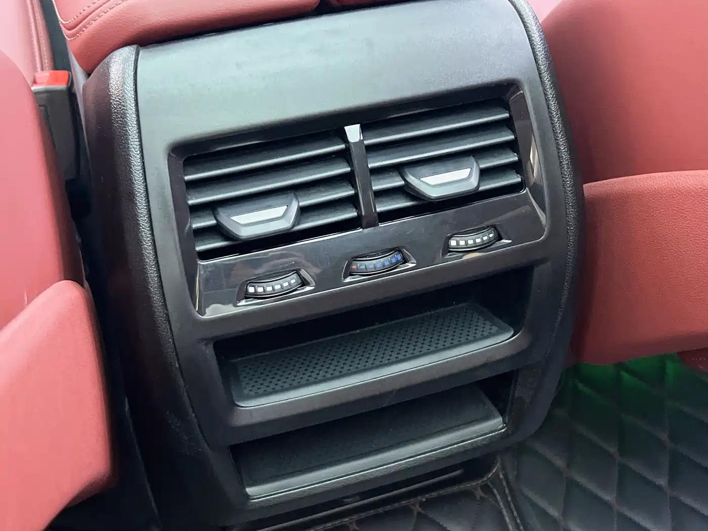 BMW X5 2025 Model xDrive 30Li Exclusive M Sport Blackout Package фото 8