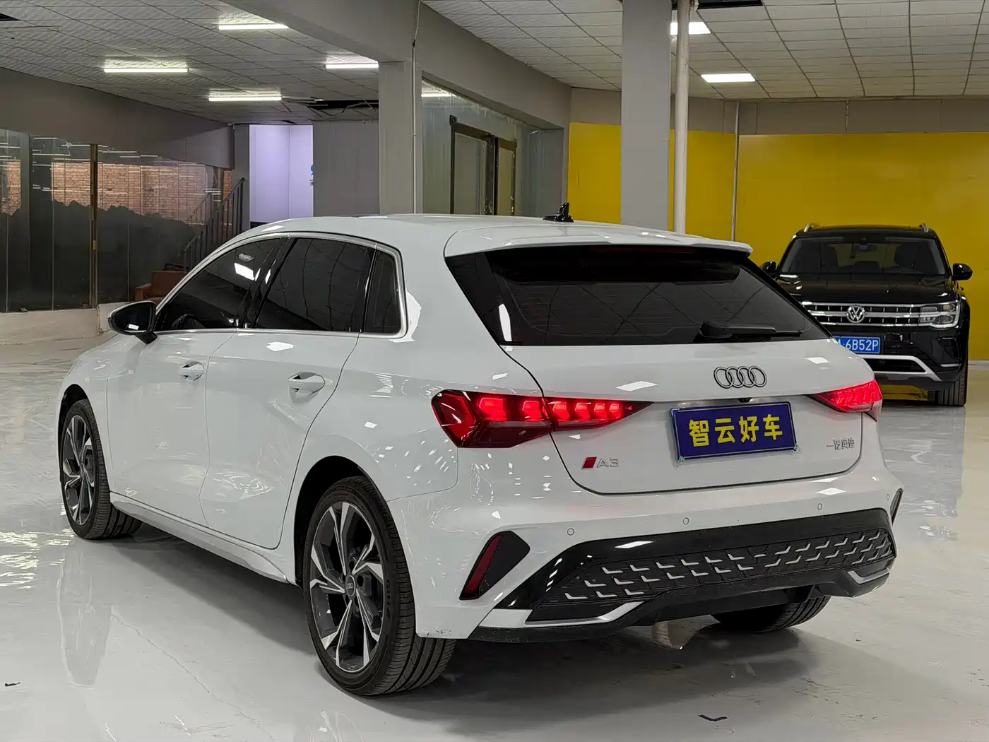 Audi A3 2025 Facelift A3L Limousine 35TFSI Flying Spur Premium фото 7
