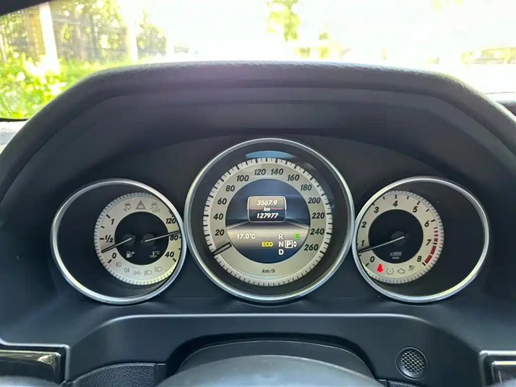Mercedes-Benz E-Class 2015 E 260 L Sport фото 4