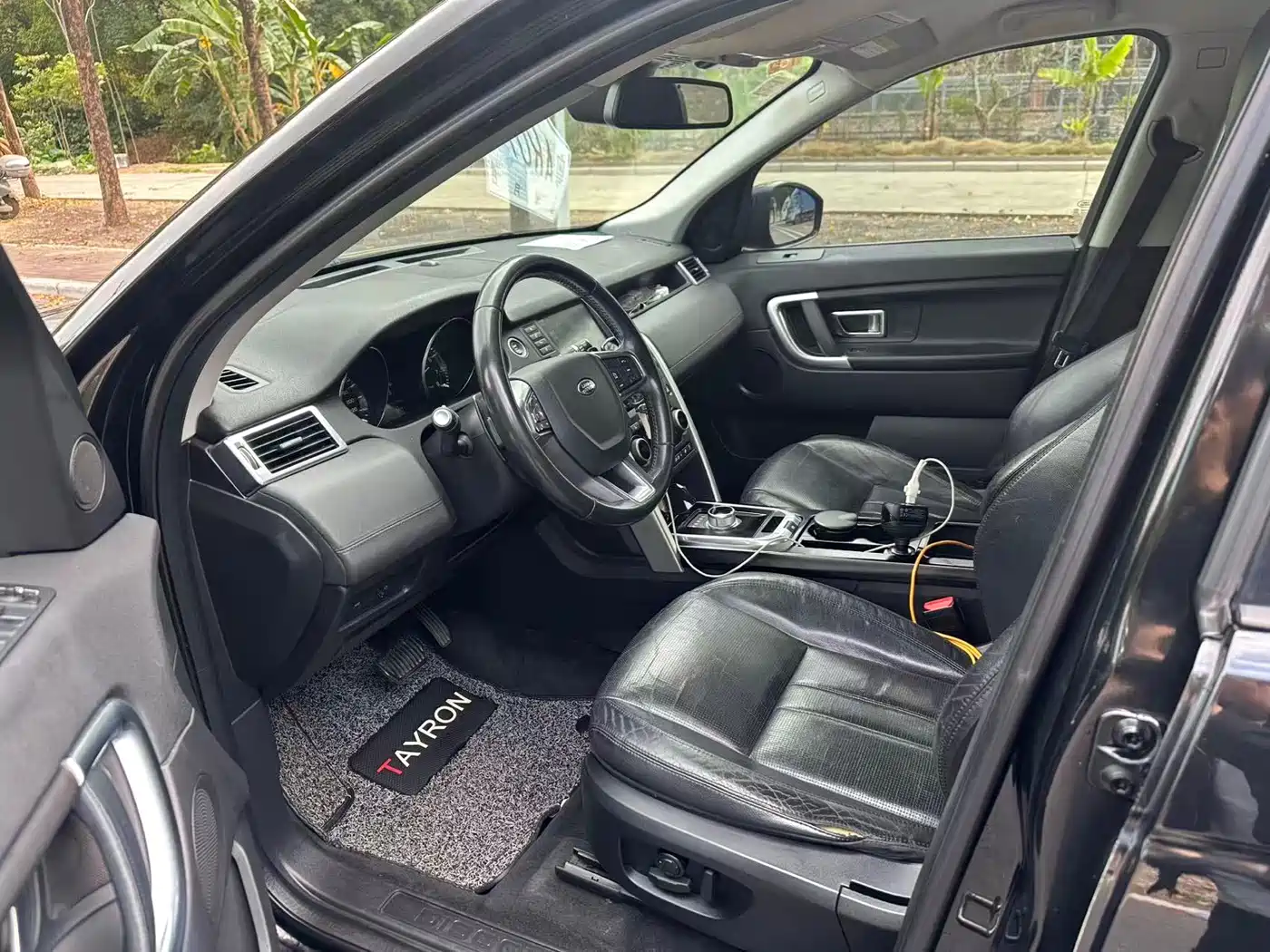 Land Rover Discovery Sport 2016 2.0T SE фото 5