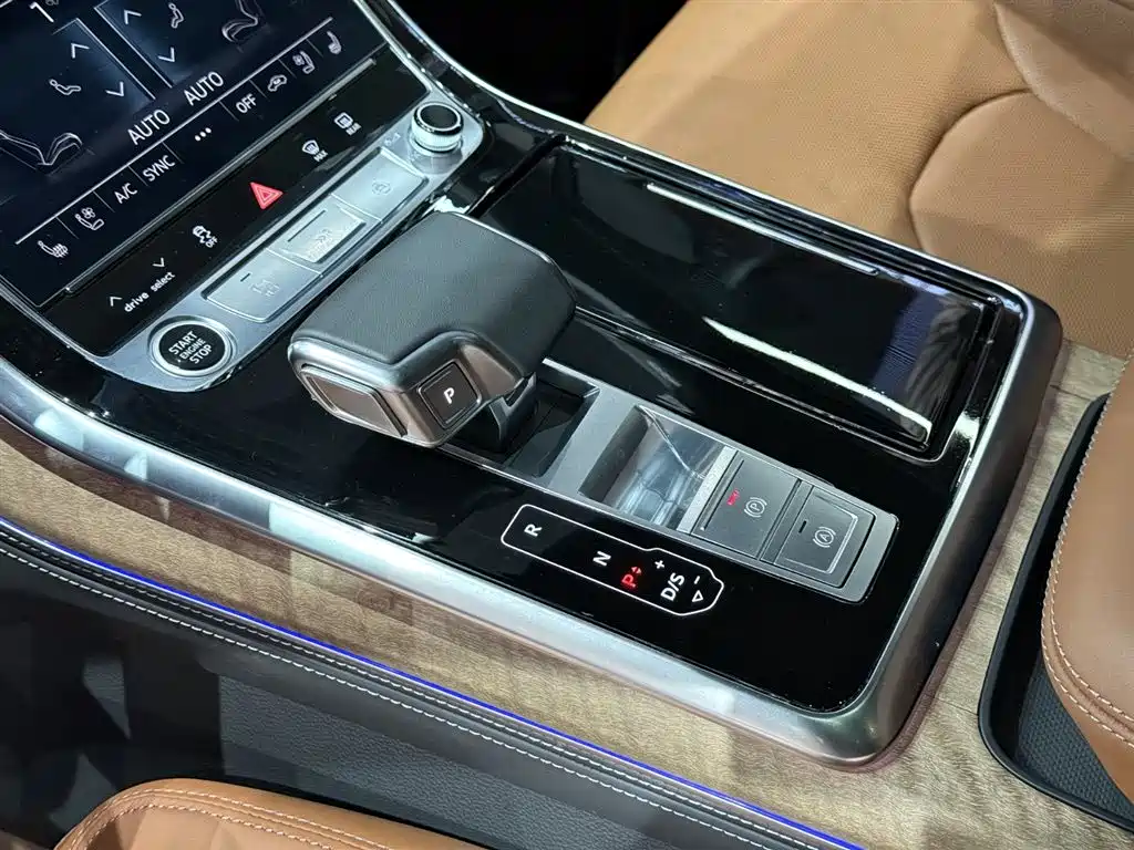 Audi Q7 2025 55 TFSI quattro S line Premium фото 17