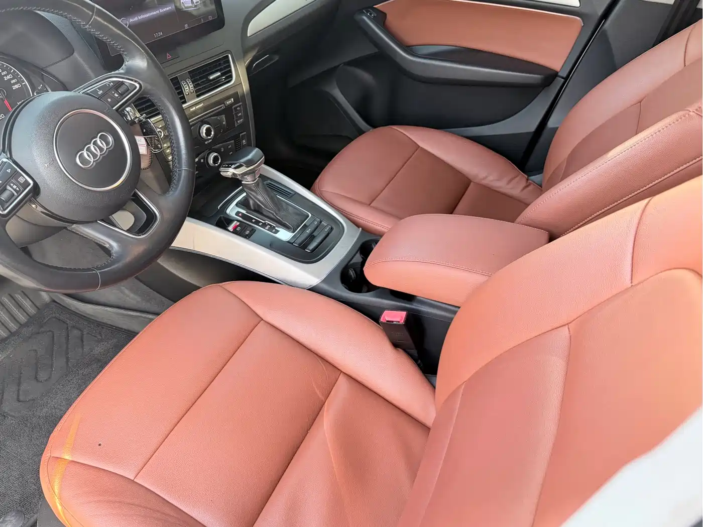 AUDI Q5