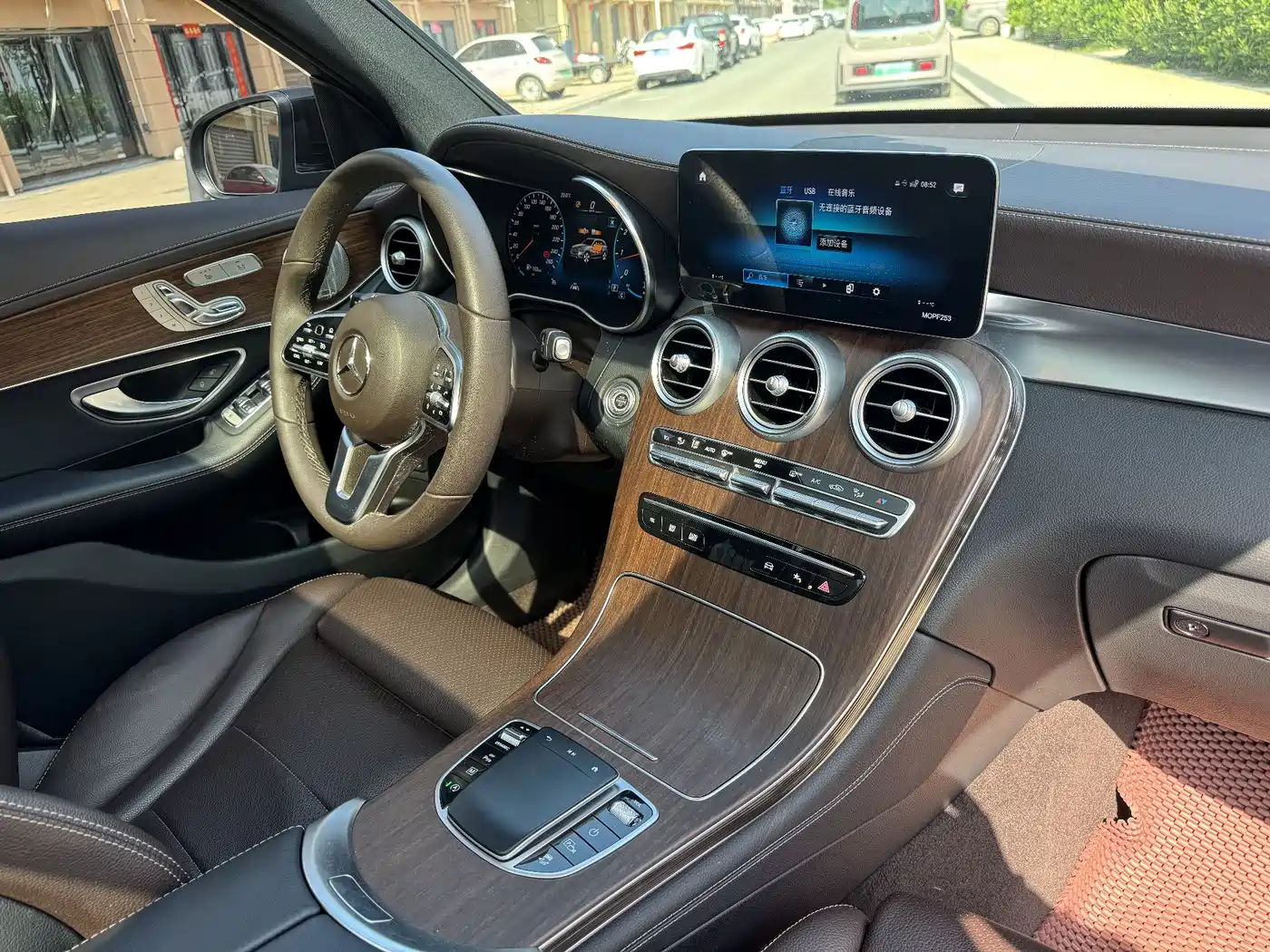 Mercedes-Benz GLC 2022 Model GLC 300 L 4MATIC Dynamic Edition фото 7