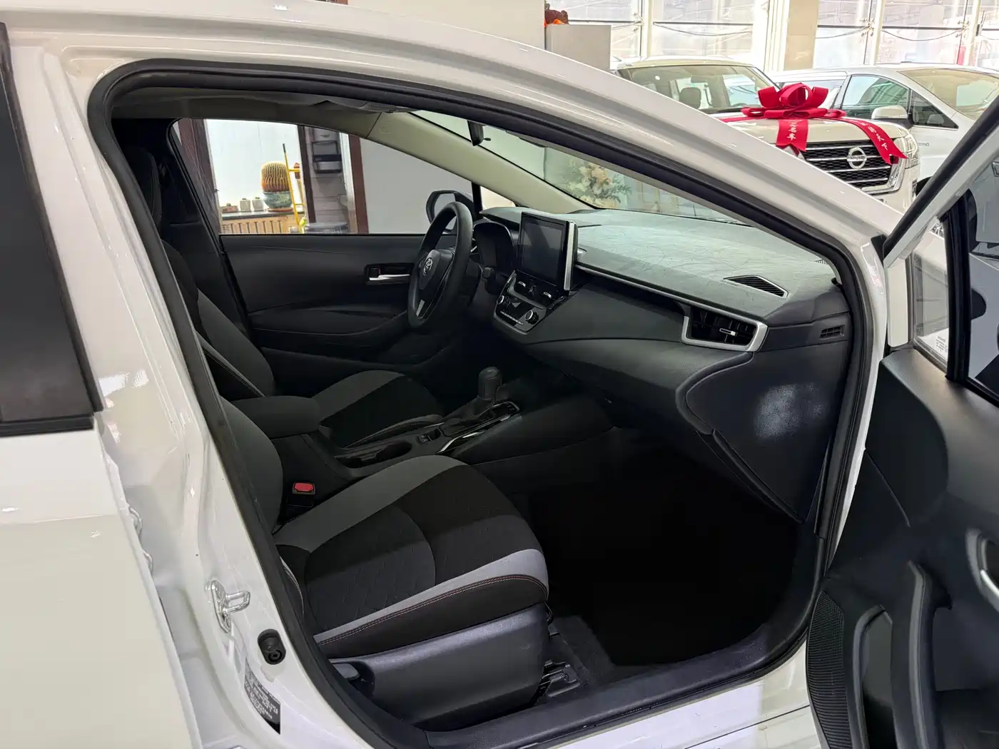 Toyota Corolla 2021 1.2T S-CVT Pioneer PLUS Edition фото 8