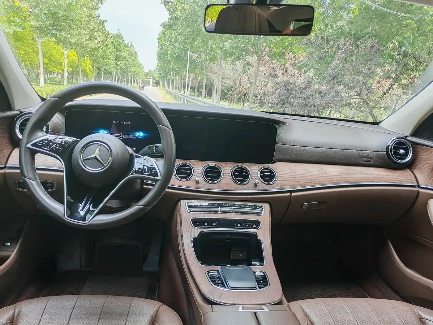 Mercedes-Benz E-Class 2023 Facelift E 300 L Luxury фото 5