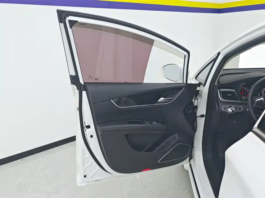 BYD Song MAX 2017 1.5T Auto Smart Elite 7-Seater фото 7