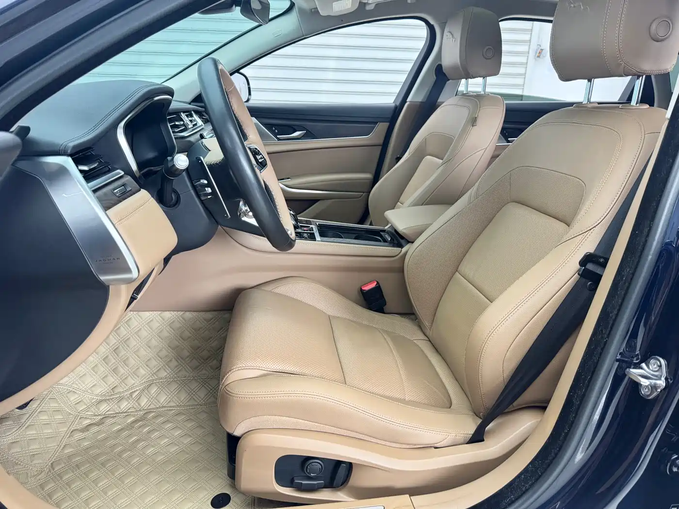 JAGUAR XFL