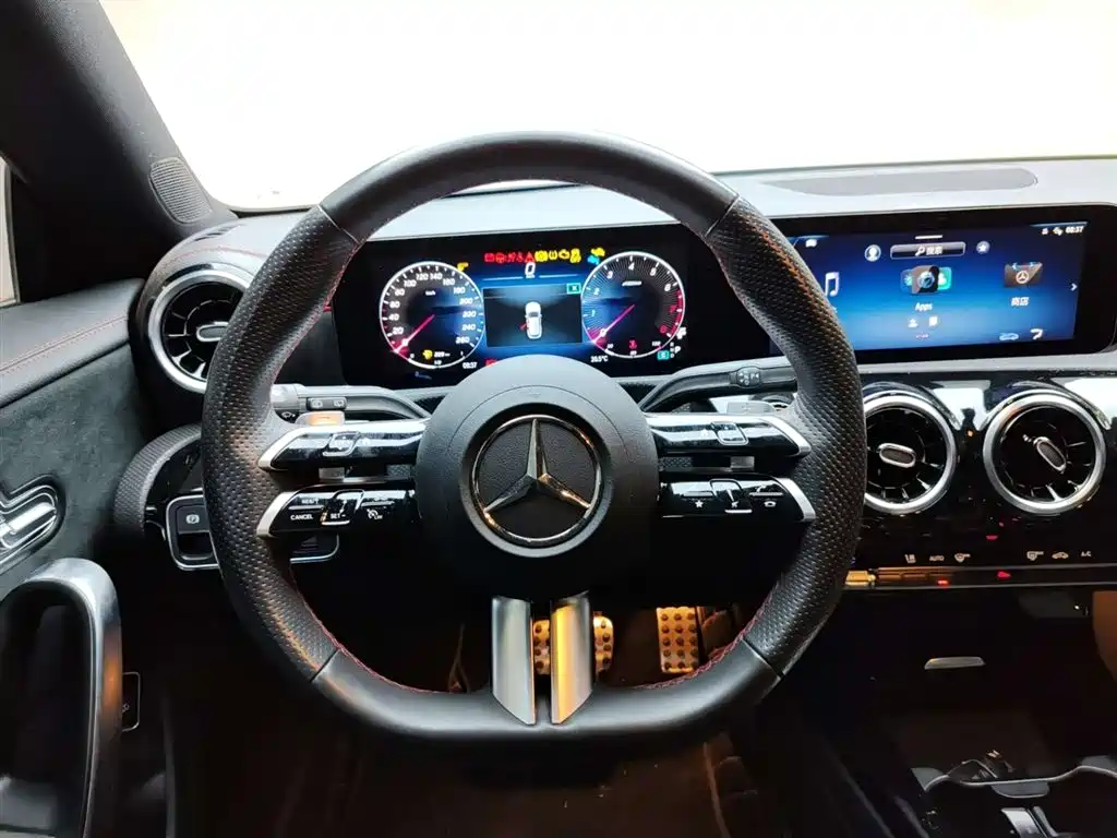 Mercedes-Benz CLA (Import) 2025 CLA 200 Shooting Brake фото 10