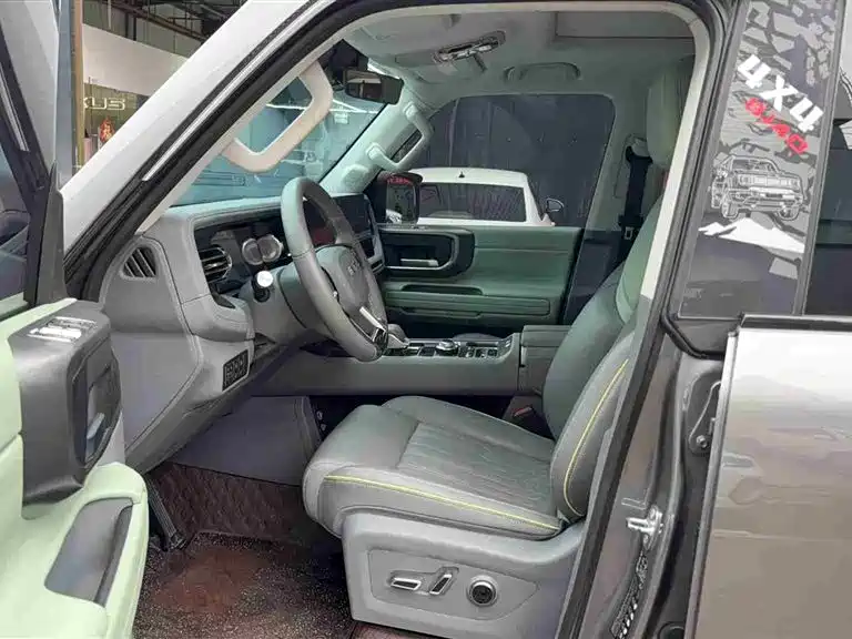 BAIC ORV Beijing Offroad BJ40 2024 2.0T New Urban Hunter Edition Knight фото 4