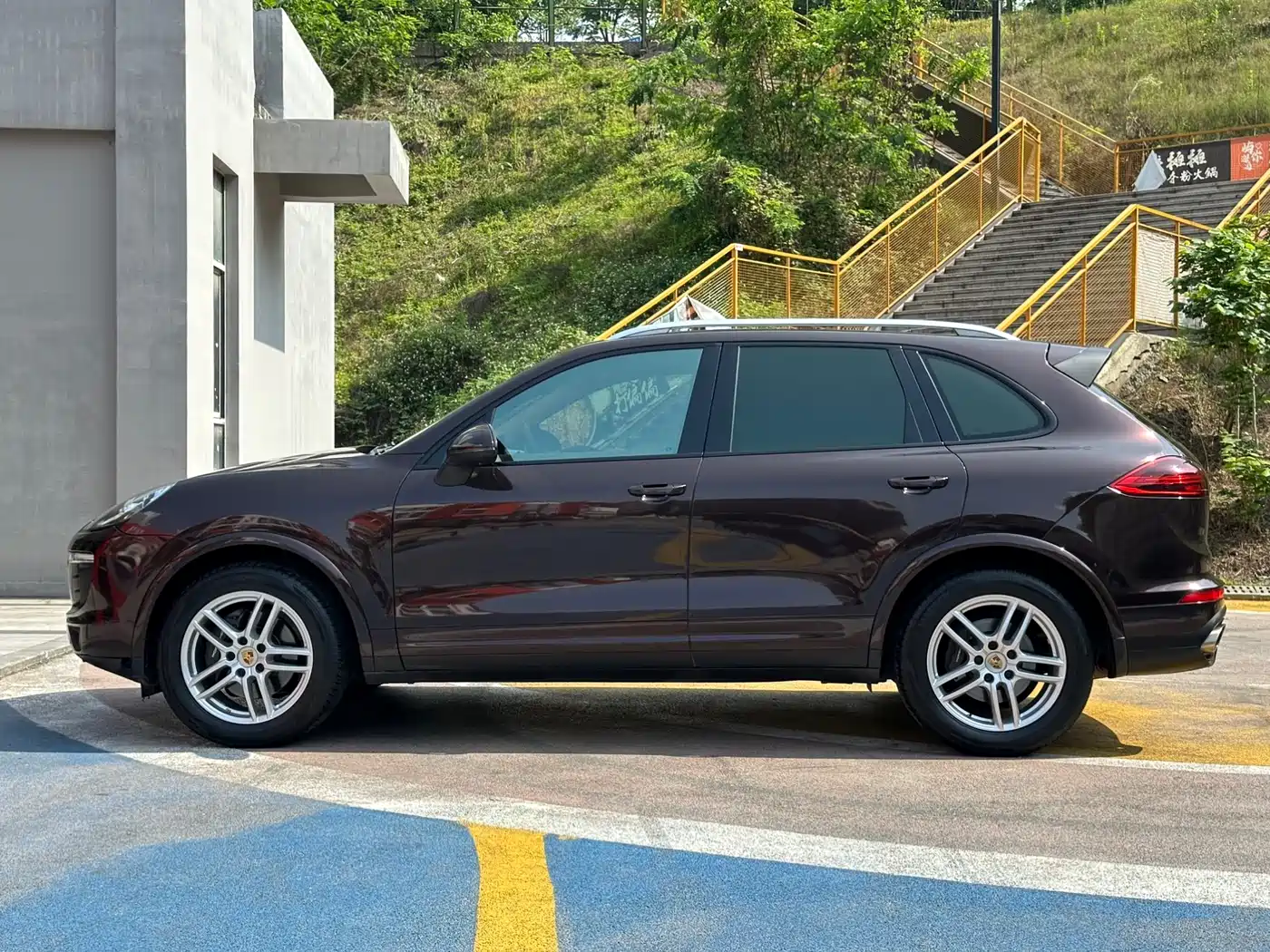 Porsche Cayenne 2016 Cayenne Platinum Edition 3.0T фото 4