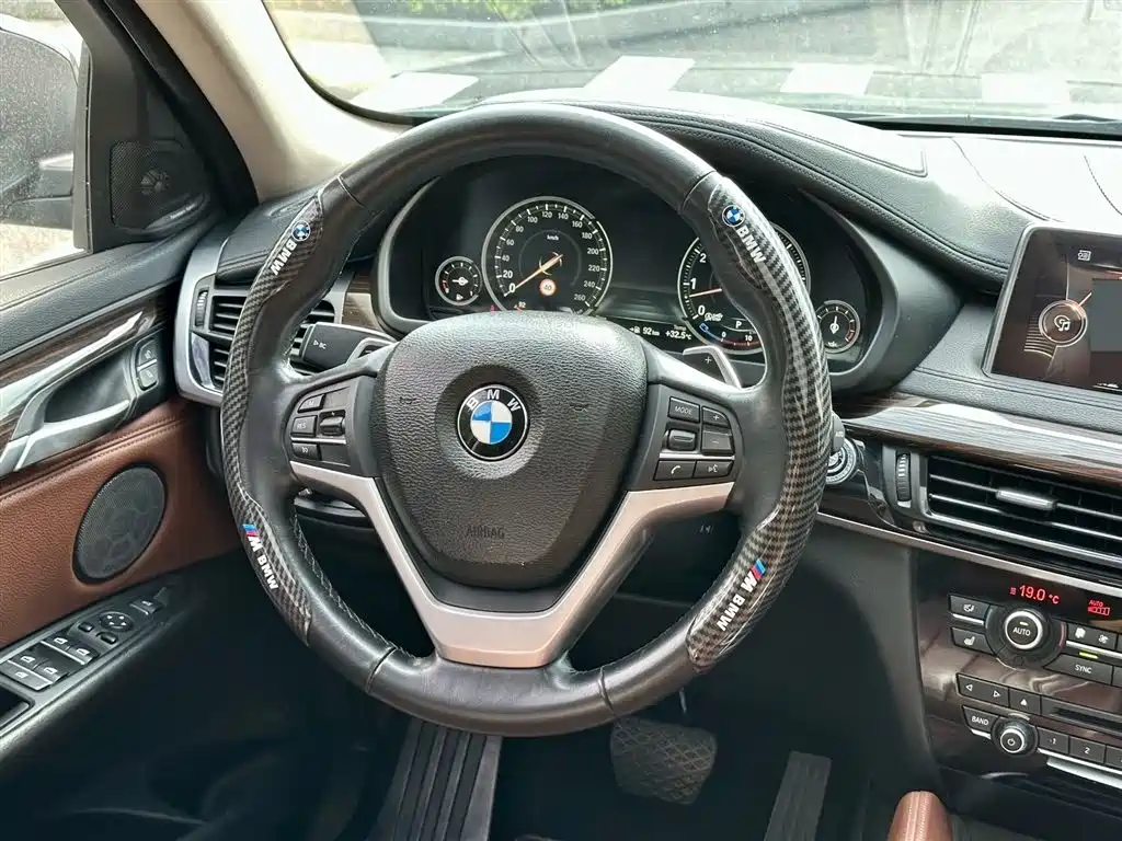 BMW X6 2015 xDrive35i Leading Type фото 4