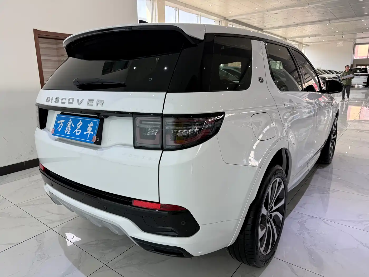 Land Rover Discovery Sport 2024 Performance Technology Edition фото 18