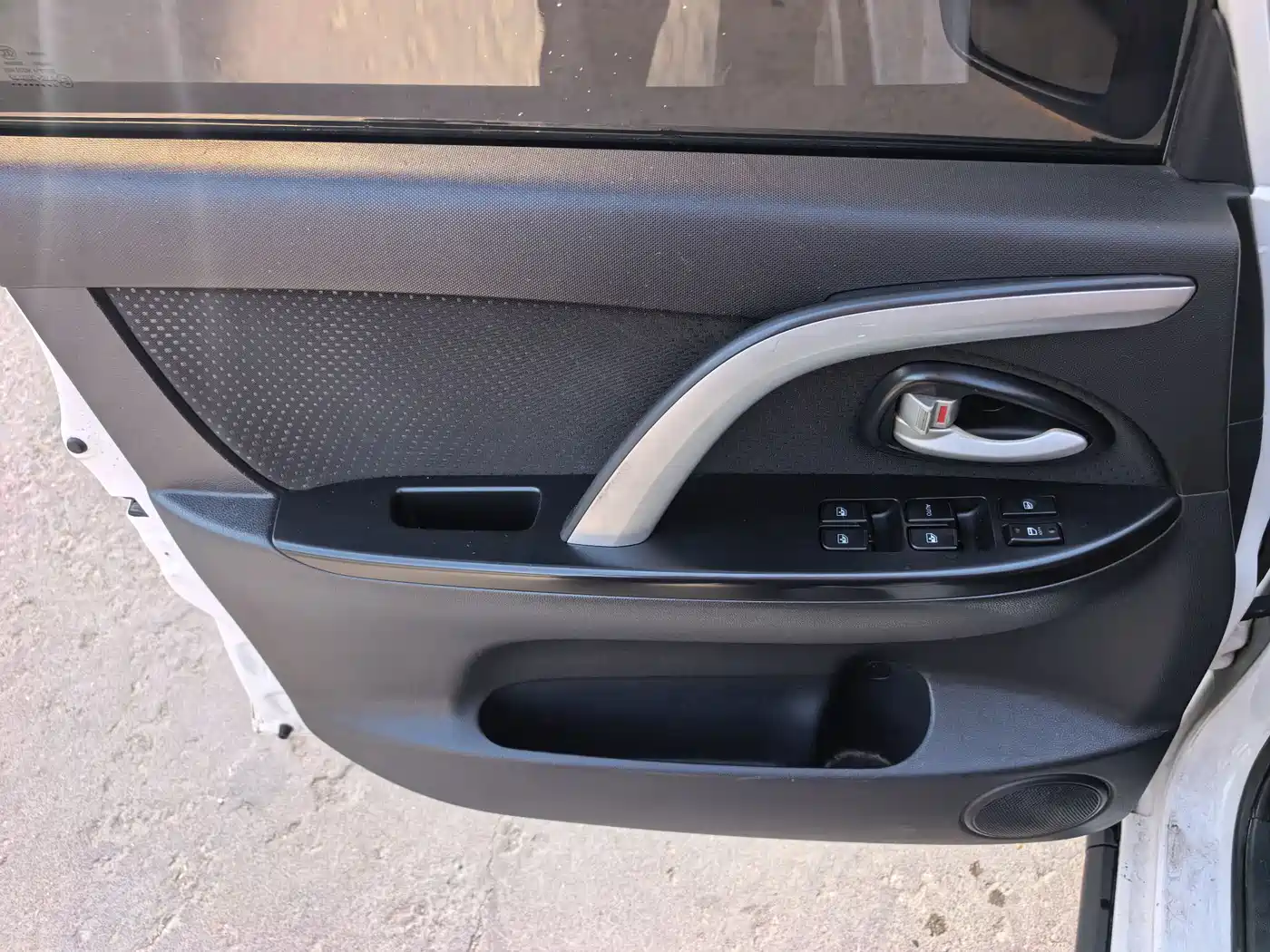 Changan CX20 2015 2014 1.4L IMT Sunroof Navigation China IV