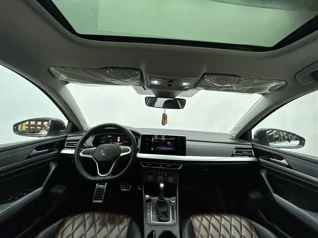 Volkswagen Lavida 2023 300TSI DSG Comfort Edition фото 9
