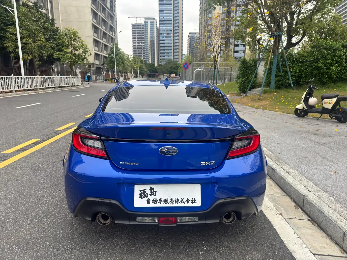 Subaru BRZ 2022 2.4L Manual фото 5