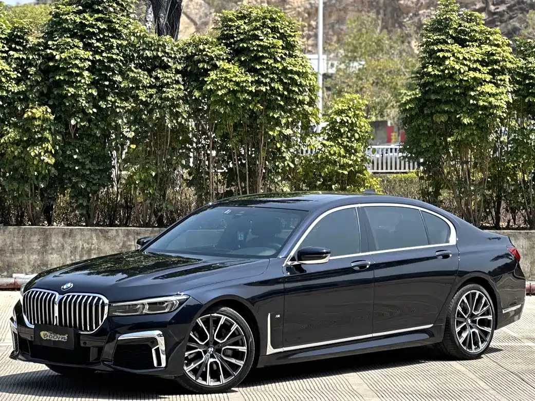 BMW 7 SERIES