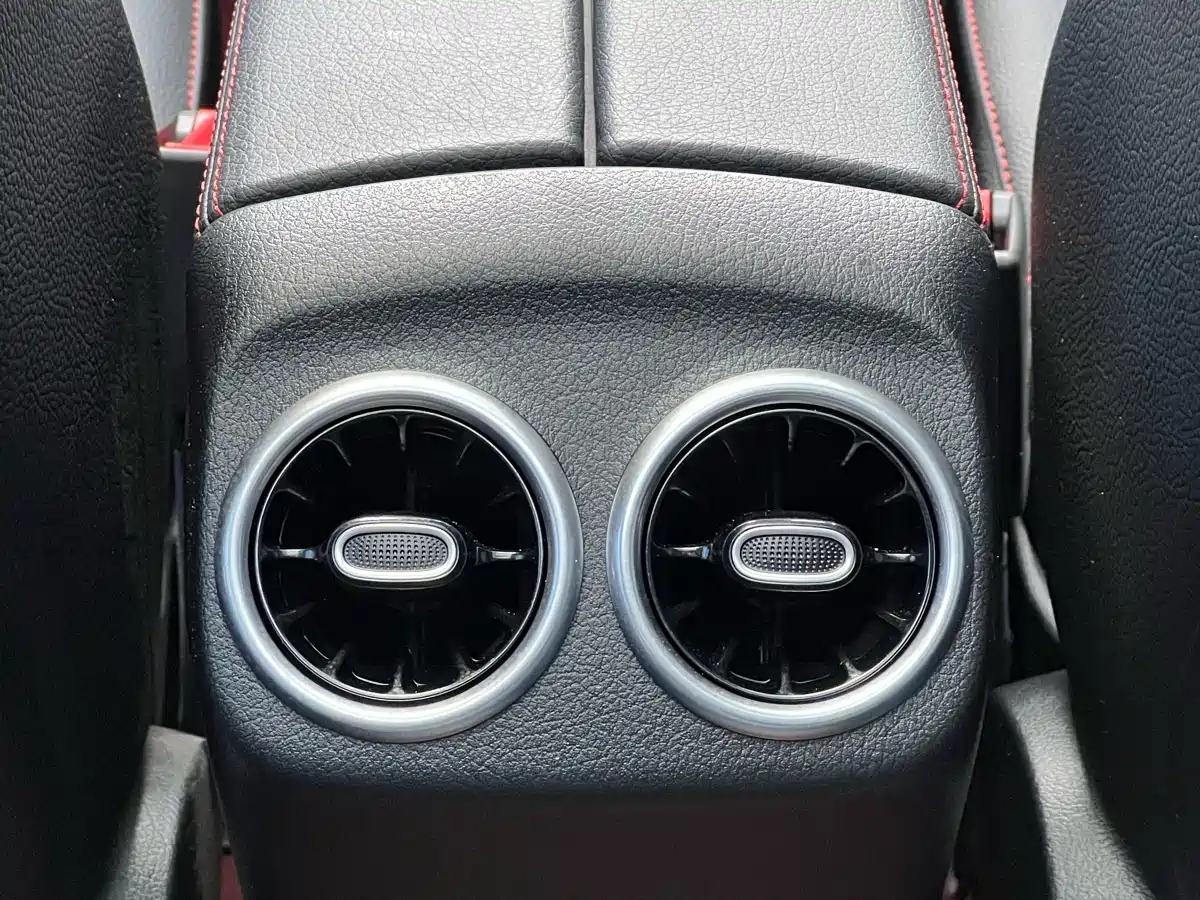 Mercedes-Benz A-Class 2024 A 200 L Fashion Edition фото 16