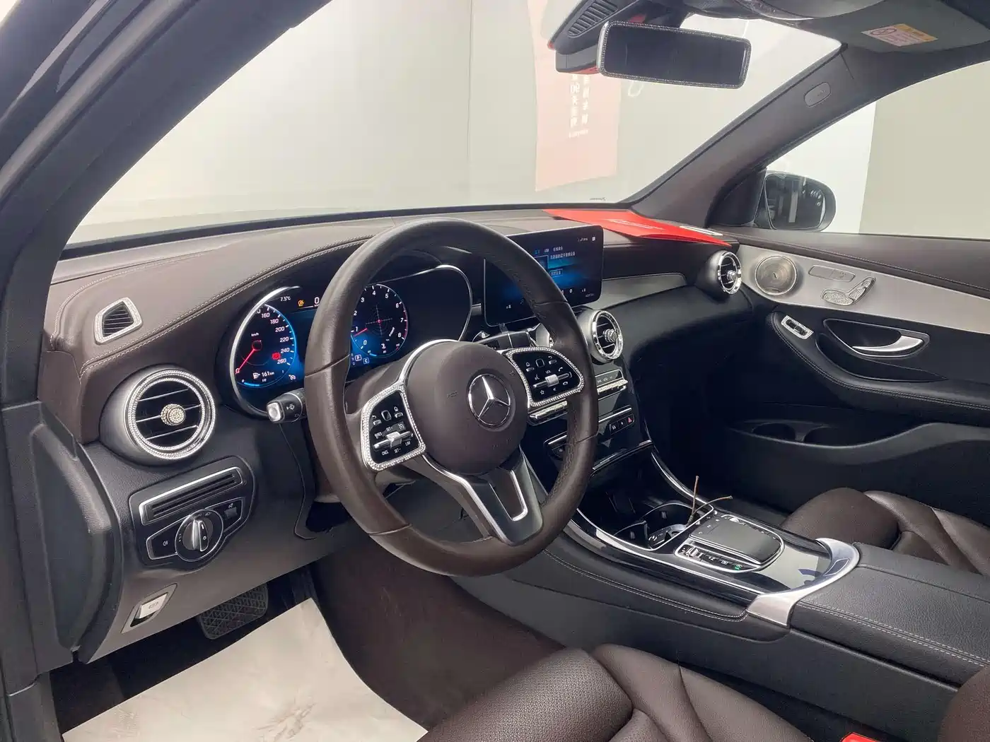 Mercedes-Benz GLC 2021 GLC 260 L 4MATIC Sporty фото 15