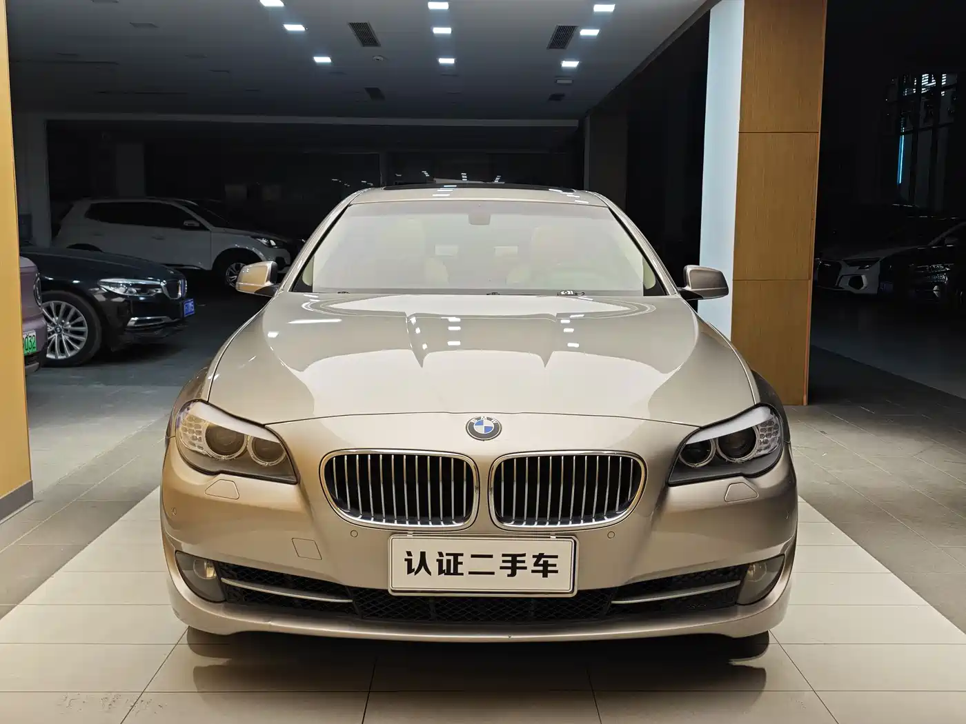 BMW 5 Series (Import) 2013 535i Leading Sport фото 4