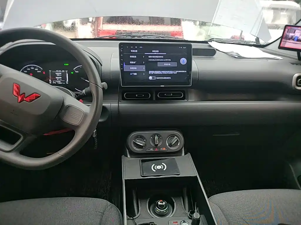Фото 13 - Wuling Motors Wuling Hongguang New Energy