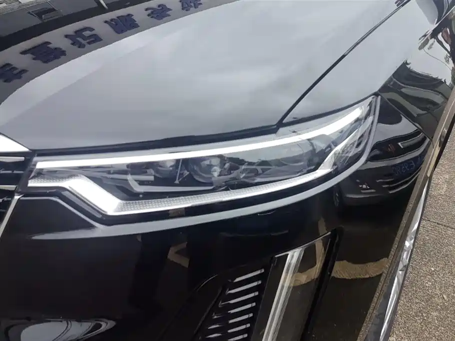 Cadillac XT6 2021 28T 6-Seater AWD Luxury фото 5