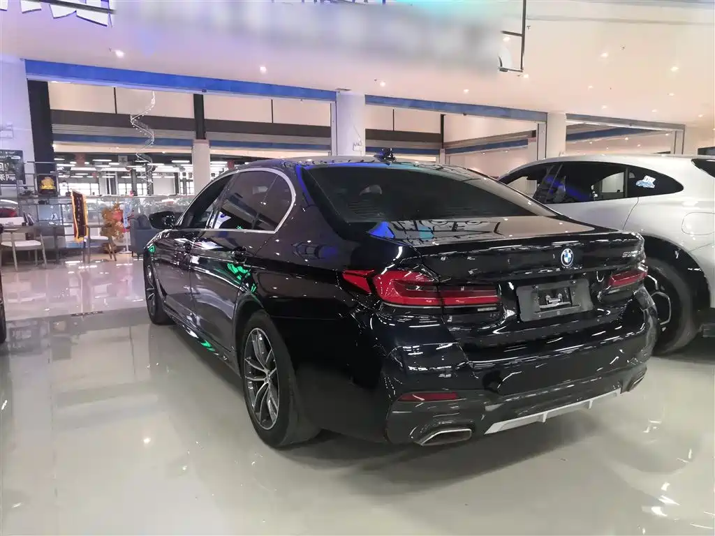 BMW 5 Series New Energy 2022 Facelift II 535Le Pioneer Edition M Sport Package фото 8