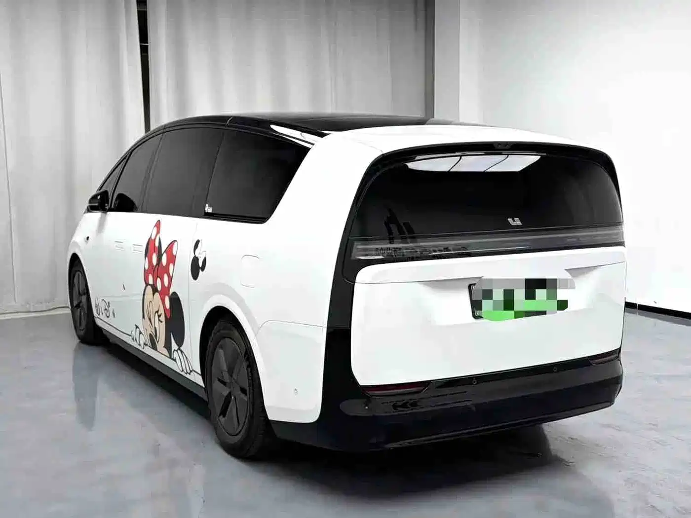 Li Auto MEGA 2025 2024 Ultra