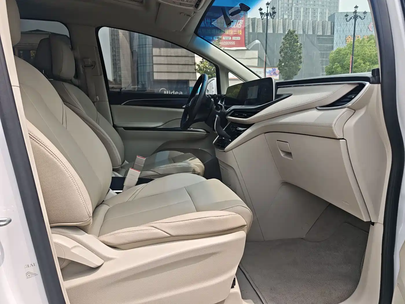 BUICK GL8
