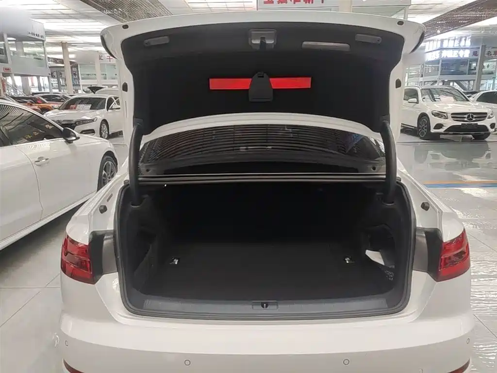 Audi A4L 2019 40 TFSI Fashion (China VI) фото 19