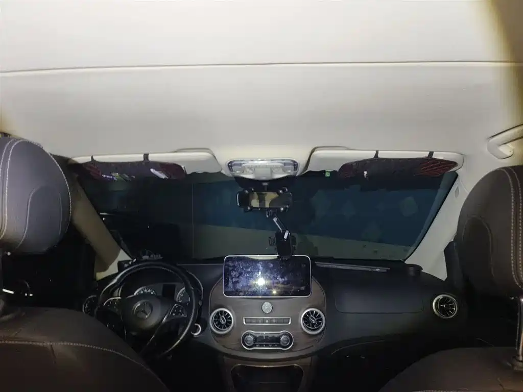 Mercedes-Benz Vito 2021 2.0T Business Edition 7-seater фото 15