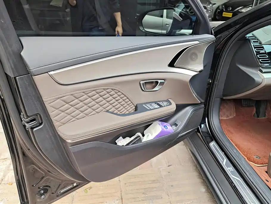 BYD Han 2024 DM-i Glory Edition 121KM Elite фото 7
