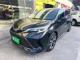 Фото 2 - Toyota Granvia