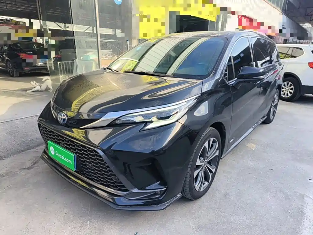 Фото 2 - Toyota Granvia