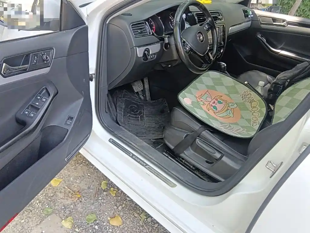 Volkswagen Sagitar 2018 280TSI DSG Spark Edition фото 23
