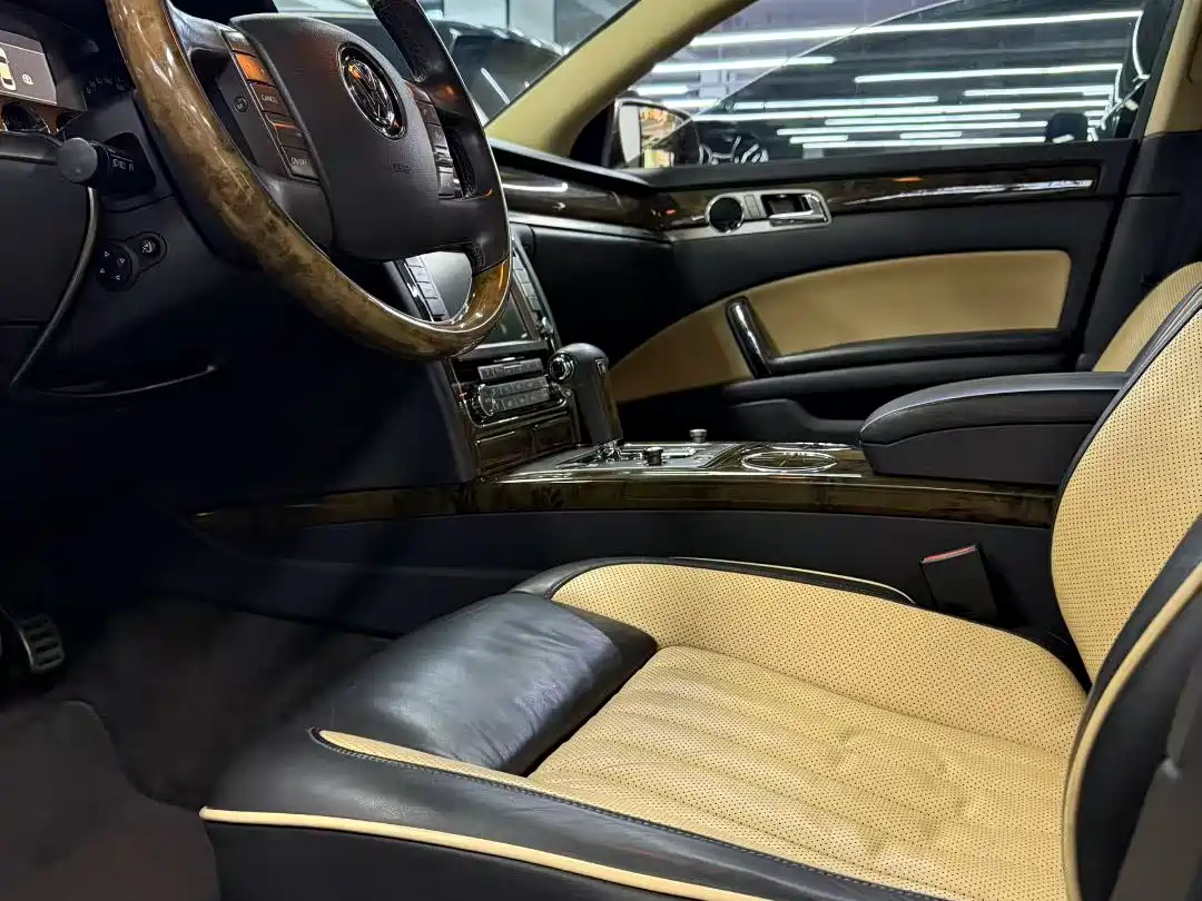 Volkswagen Phaeton 2012 2011 3.6L V6 5-seat Extended Business Edition