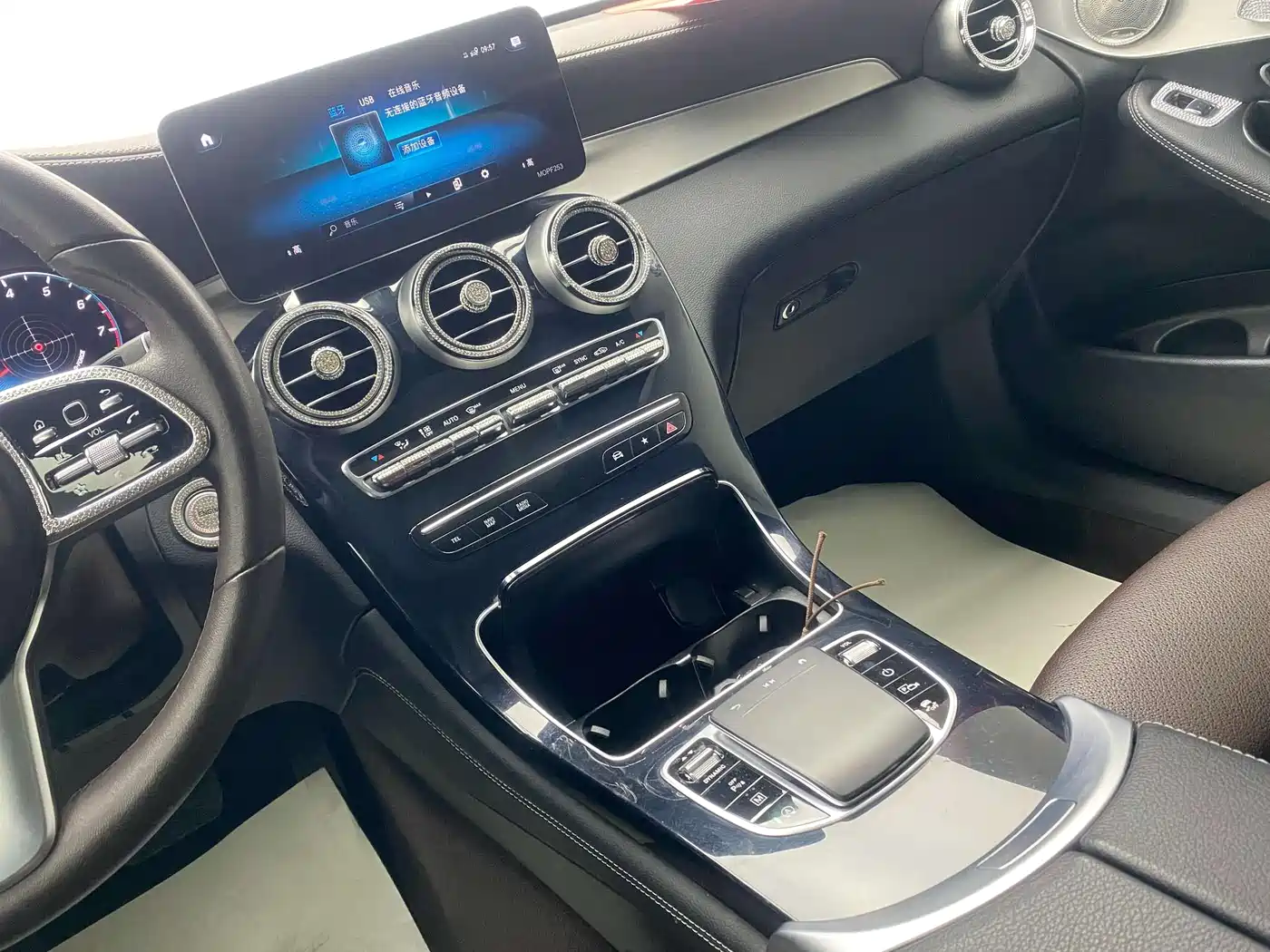 Mercedes-Benz GLC 2021 GLC 260 L 4MATIC Sporty фото 26