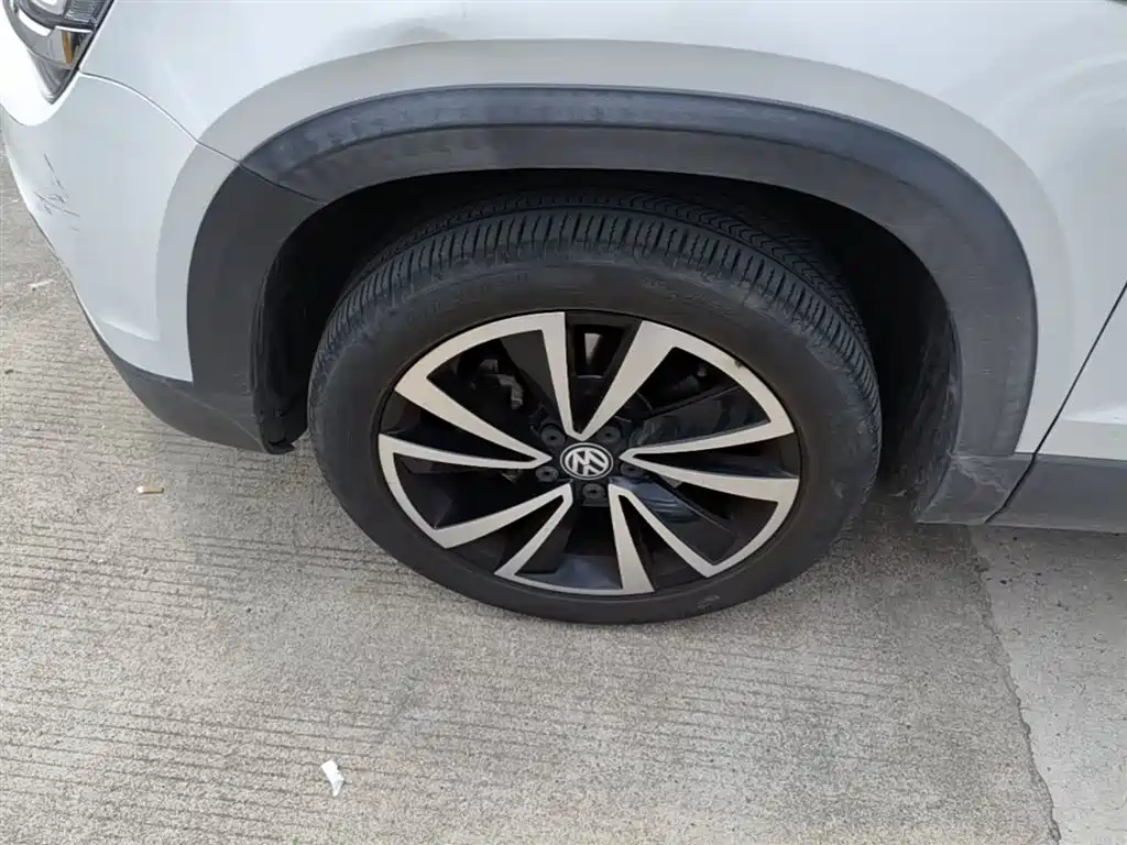 Volkswagen Tharu 2019 280TSI FWD Luxury Edition China VI фото 23