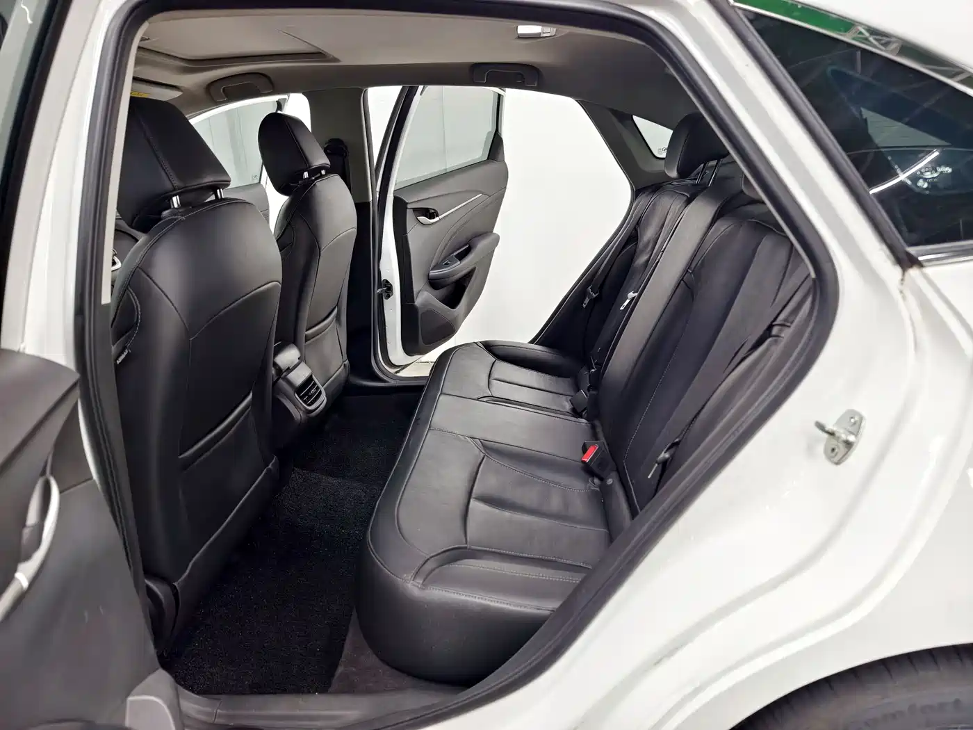 Buick Excelle 2019 18T Auto Connected Elite China VI фото 13