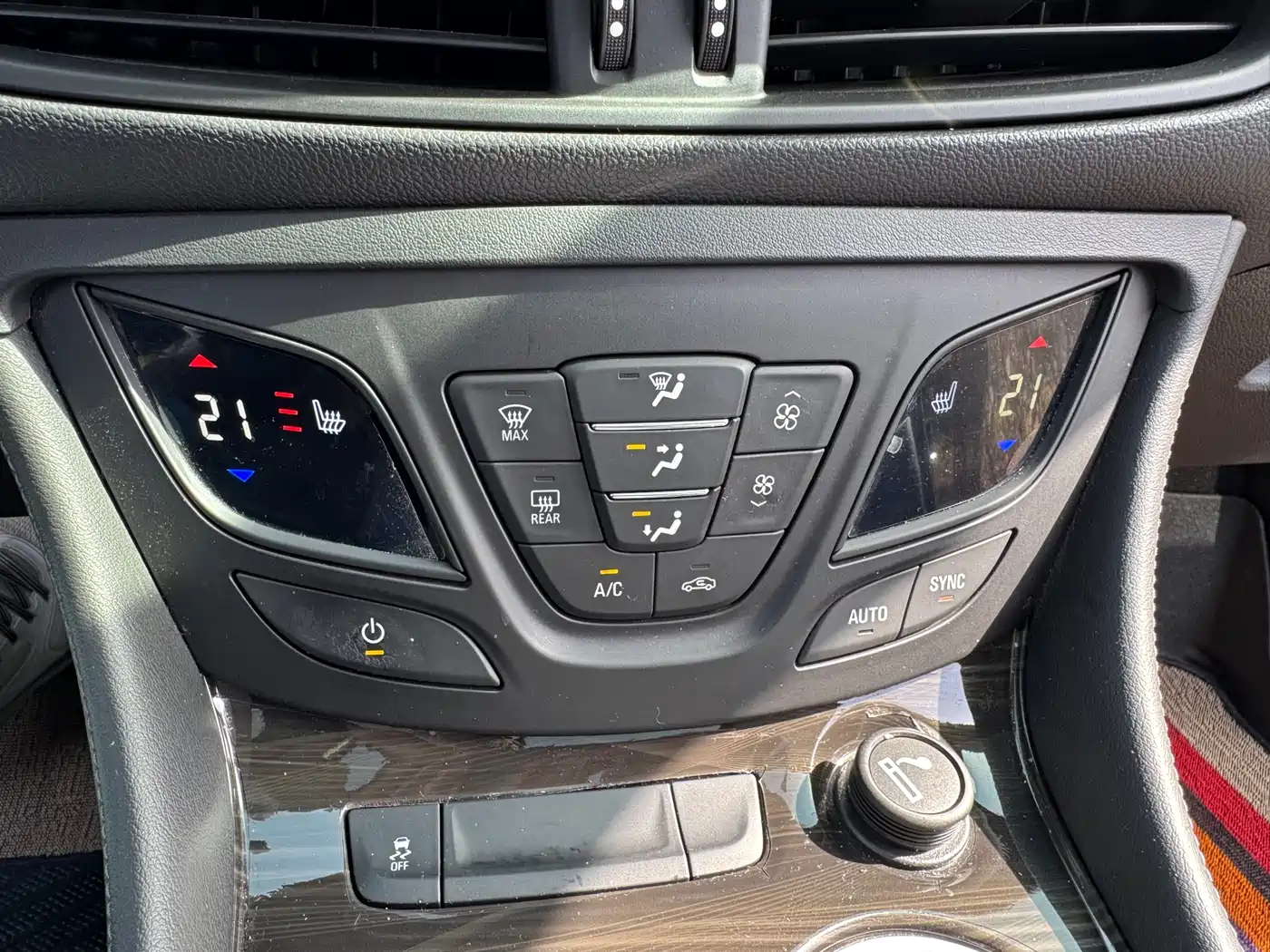 Buick Envision Plus 2020 20T FWD Elite фото 12