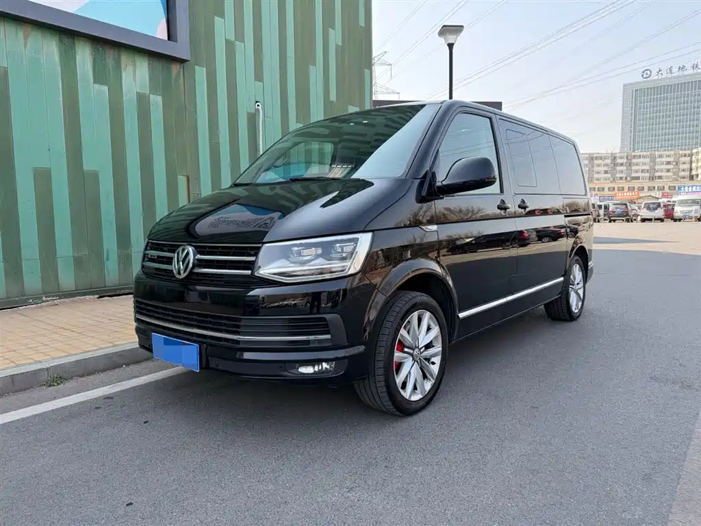 Volkswagen Multivan 2018 2.0TSI 4WD Premium Edition 7-Seater