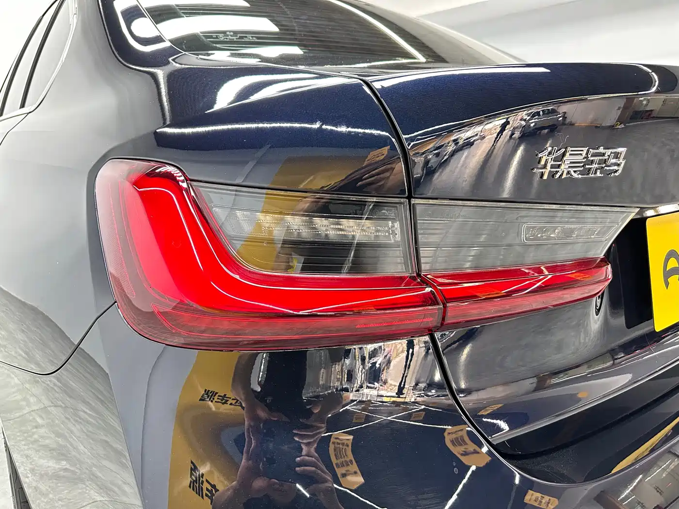 BMW 3 Series 2025 325i M Sport Package фото 13