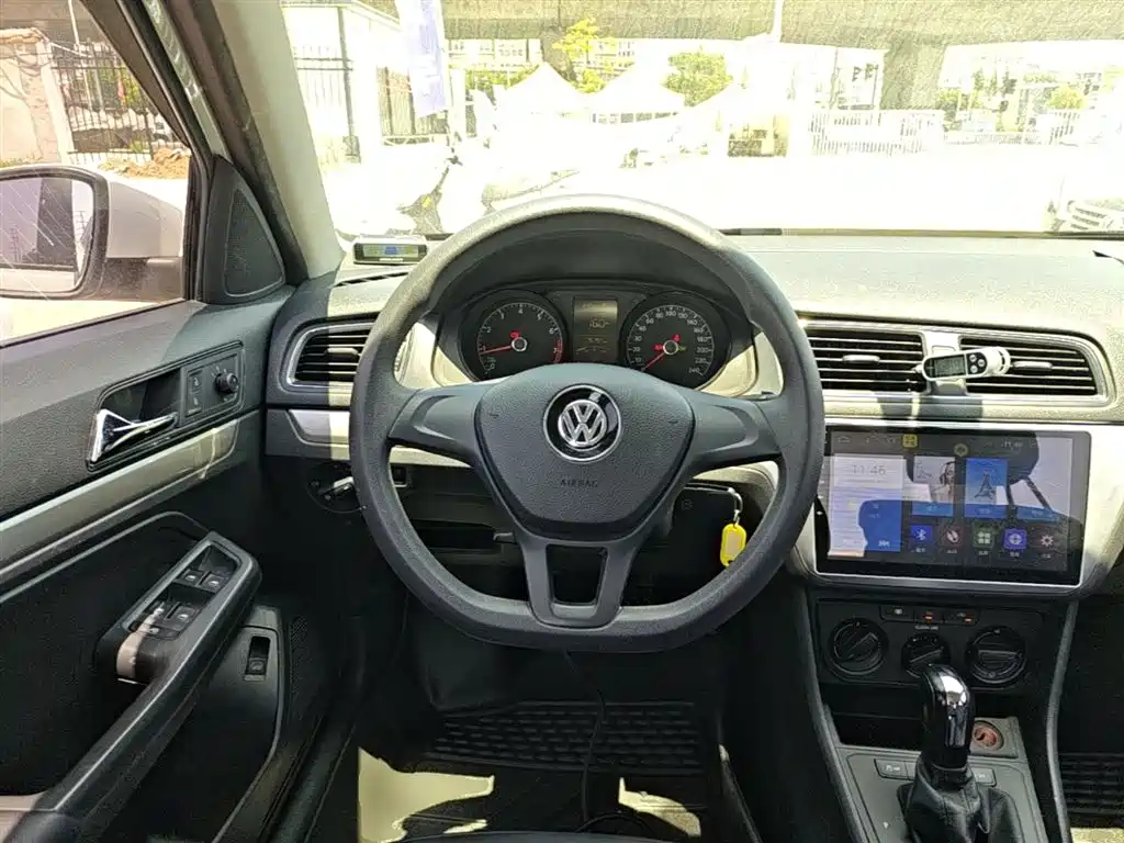 Volkswagen Lavida 2017 1.6L Automatic Trend Edition фото 11