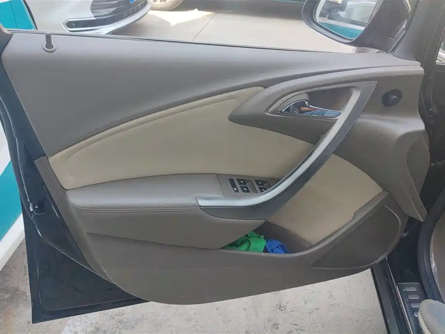 Buick Excelle 2013 Model GT 1.6L Manual Progressive фото 7