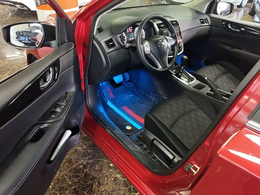 Nissan Tiida 2023 2021 1.6L CVT Cool Edition