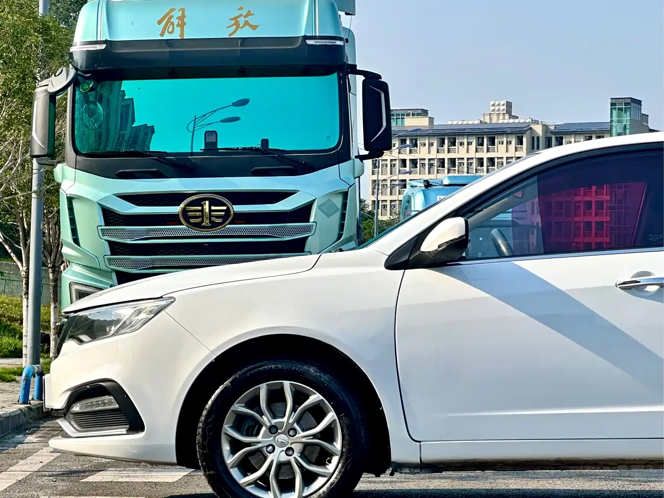 Фото 11 - Geely Vision