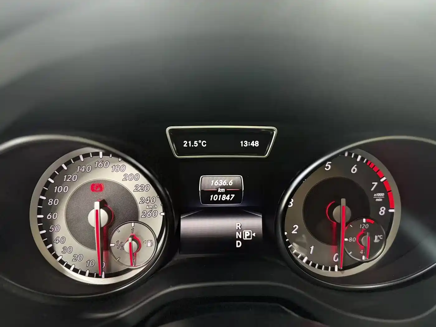 Mercedes-Benz GLA 2015 GLA 200 Dynamic фото 13