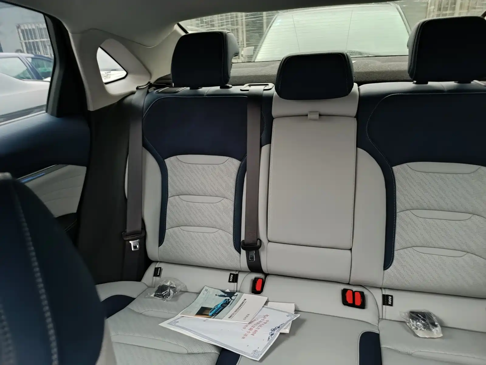 Фото 8 - Geely Preface